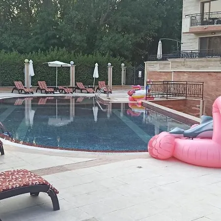 Апартамент River Park *