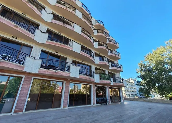 Apartament River Park Słoneczny Brzeg